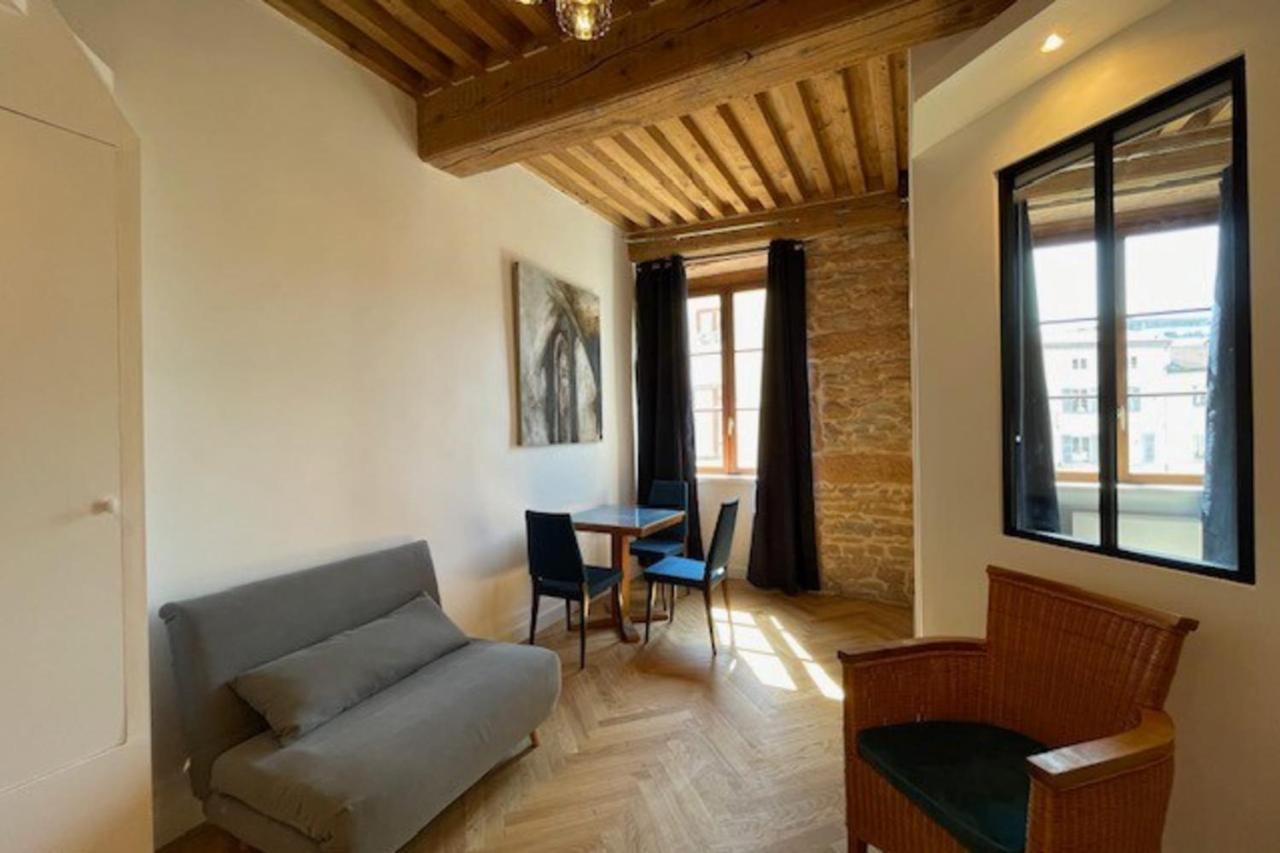 Le Petit St Pierre Charmant 2 Pers Valmy Lyon Exterior foto