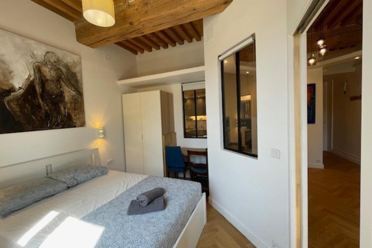 Le Petit St Pierre Charmant 2 Pers Valmy Lyon Exterior foto